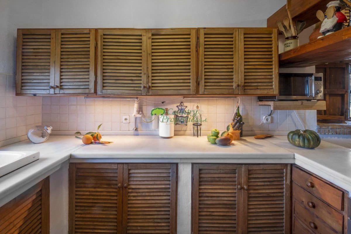 6 Zimmer Finca/Landgut zu verkaufen in Sayalonga - 690.000 € (Ref: 6876691)