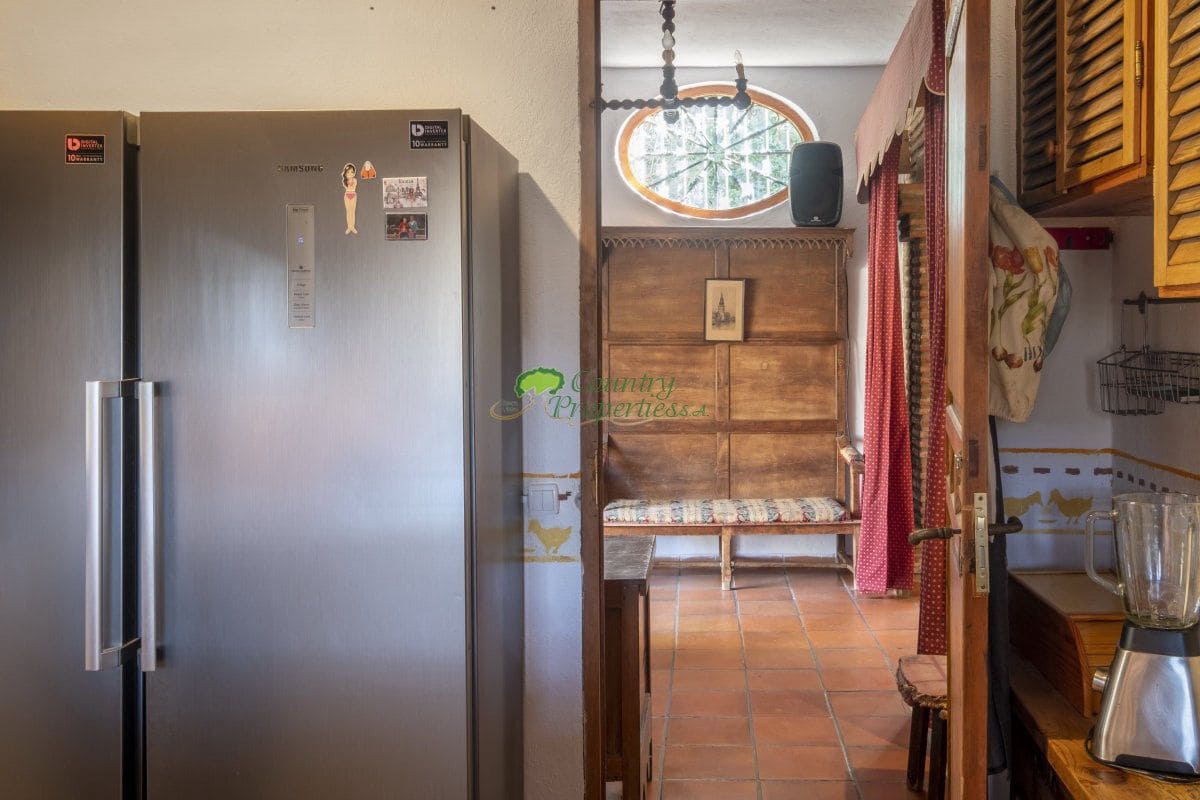 6 Zimmer Finca/Landgut zu verkaufen in Sayalonga - 690.000 € (Ref: 6876691)