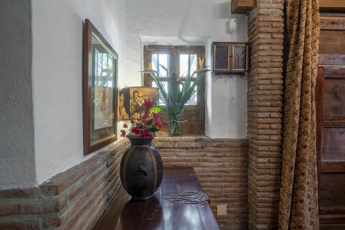 6 Zimmer Finca/Landgut zu verkaufen in Sayalonga - 690.000 € (Ref: 6876691)