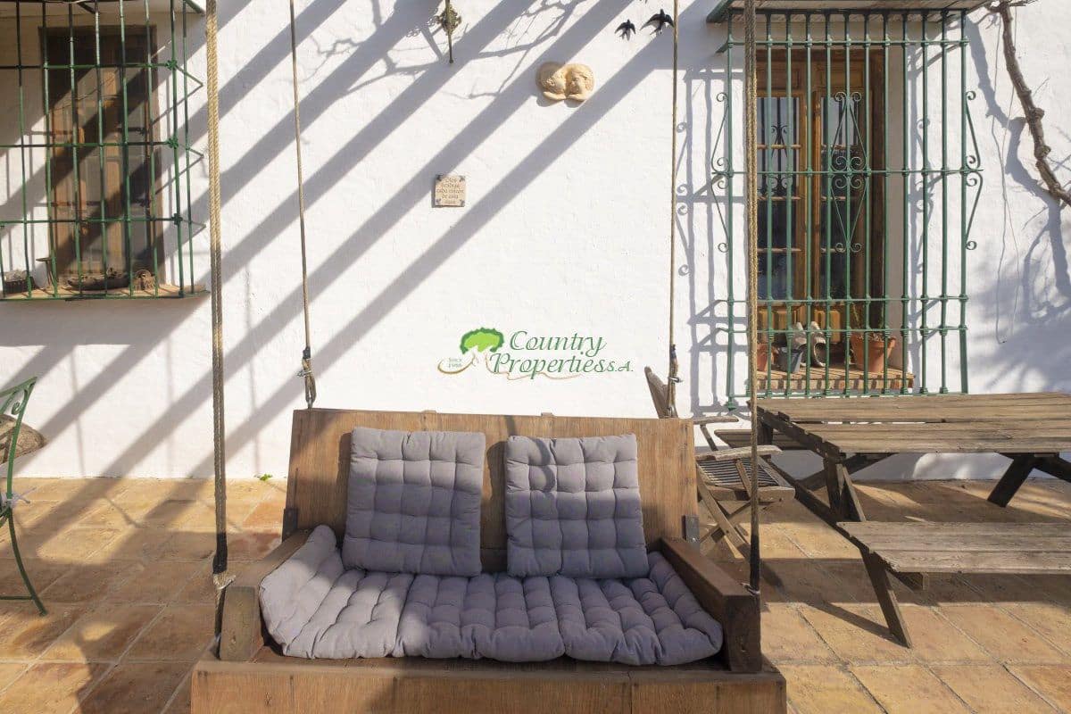 6 Zimmer Finca/Landgut zu verkaufen in Sayalonga - 690.000 € (Ref: 6876691)