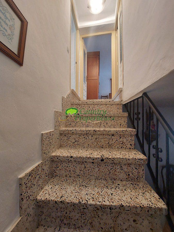 4 Zimmer Haus zu verkaufen in Competa - 190.000 € (Ref: 6891464)