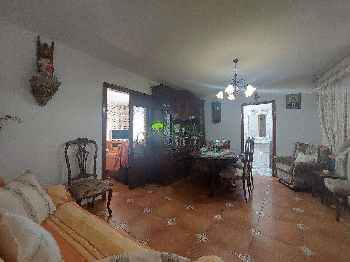 4 Zimmer Haus zu verkaufen in Competa - 190.000 € (Ref: 6891464)