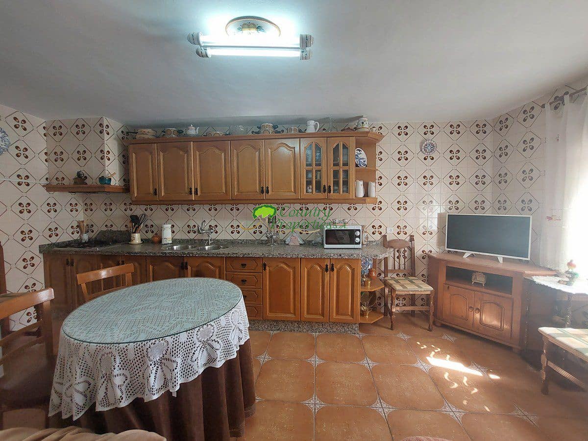 4 Zimmer Haus zu verkaufen in Competa - 190.000 € (Ref: 6891464)