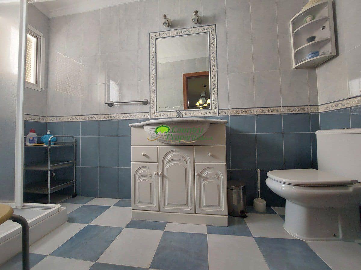 4 Zimmer Haus zu verkaufen in Competa - 190.000 € (Ref: 6891464)