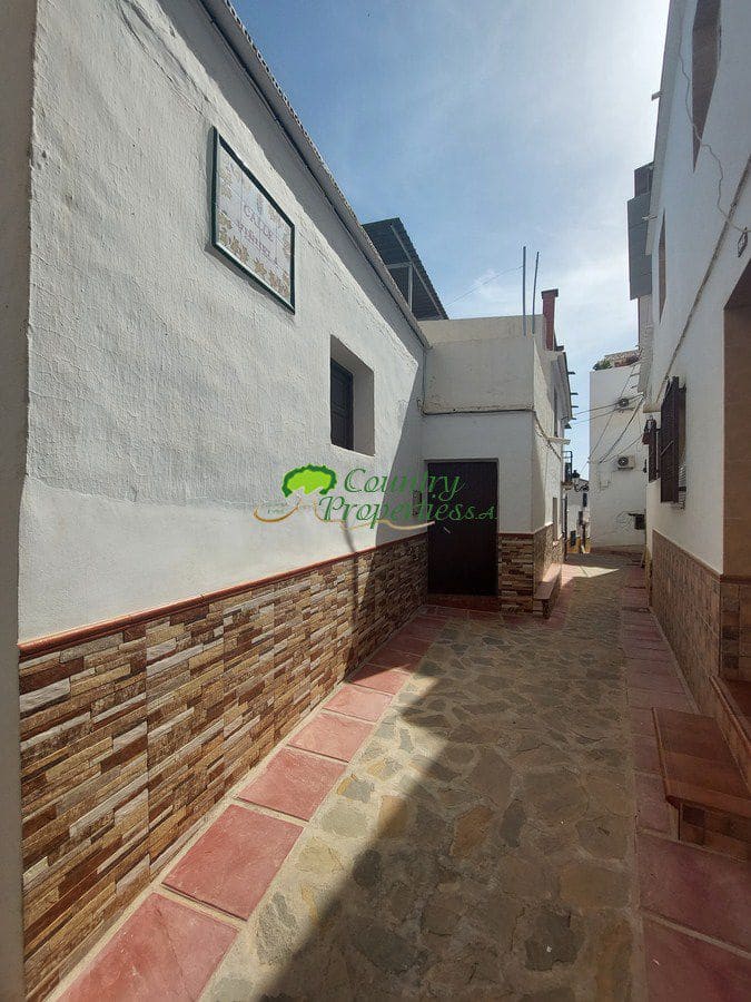 4 Zimmer Haus zu verkaufen in Competa - 190.000 € (Ref: 6891464)