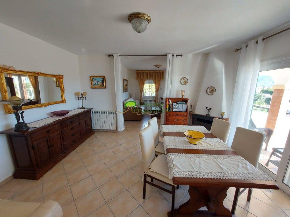 2 soveværelse Villa til salg i Torre del Mar med garage - € 399.000 (Ref: 6917852)