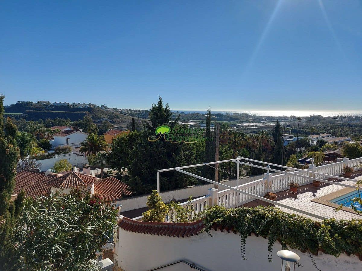 2 soveværelse Villa til salg i Torre del Mar med garage - € 399.000 (Ref: 6917852)