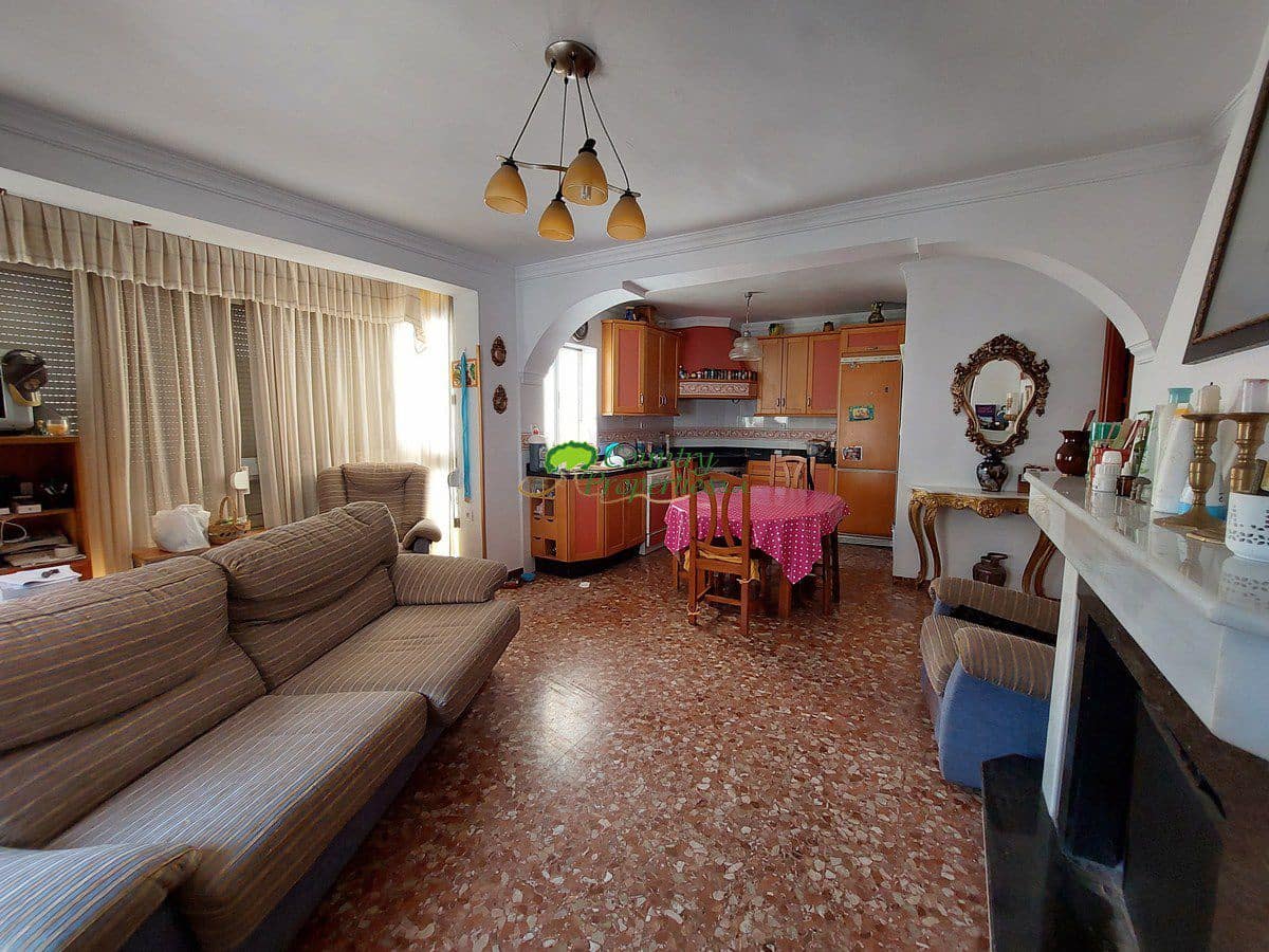 7 sypialnia Dom na sprzedaż w Sayalonga - 180 000 € (Ref: 6997361)