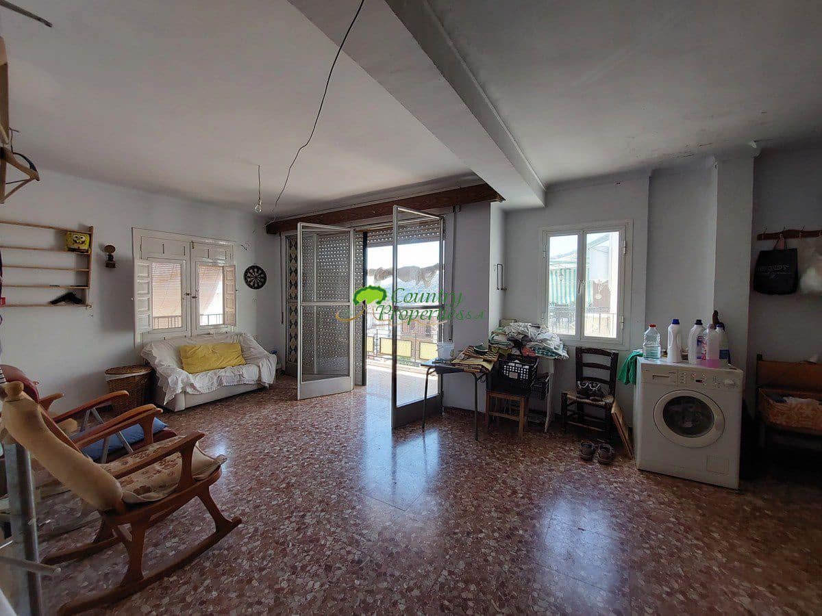 7 sypialnia Dom na sprzedaż w Sayalonga - 180 000 € (Ref: 6997361)