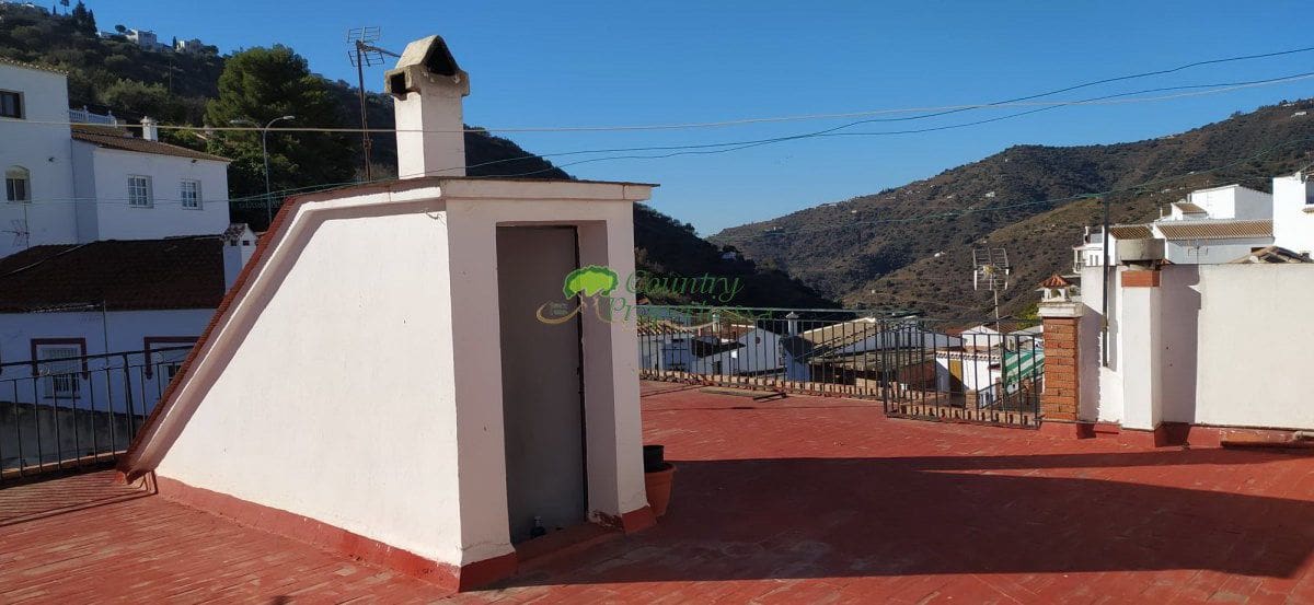 7 sypialnia Dom na sprzedaż w Sayalonga - 180 000 € (Ref: 6997361)