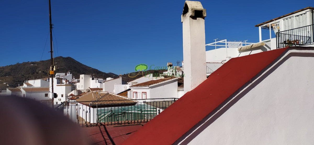 7 sypialnia Dom na sprzedaż w Sayalonga - 180 000 € (Ref: 6997361)