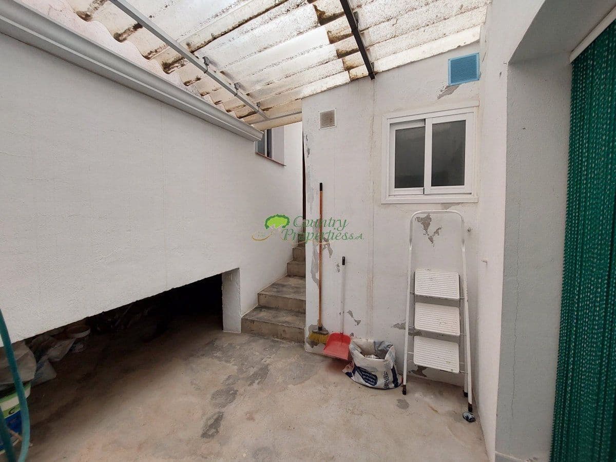 7 soveværelse Byhus til salg i Canillas de Albaida - € 139.950 (Ref: 7076773)