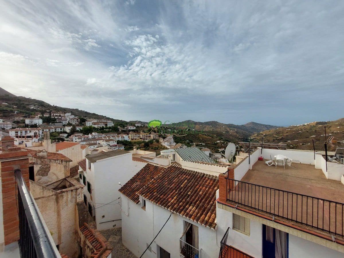 7 soveværelse Byhus til salg i Canillas de Albaida - € 139.950 (Ref: 7076773)