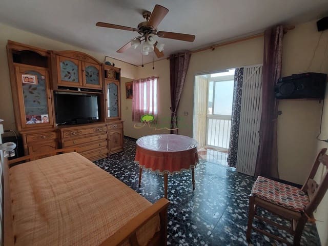 7 soveværelse Byhus til salg i Canillas de Albaida - € 139.950 (Ref: 7076773)