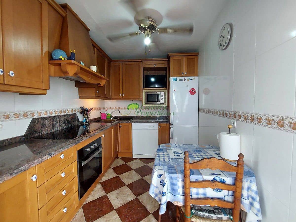 7 soveværelse Byhus til salg i Canillas de Albaida - € 139.950 (Ref: 7076773)