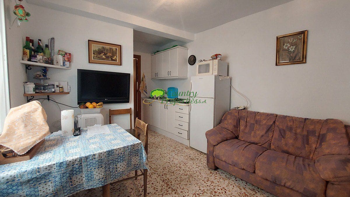 12 soverom Hus til salgs i Canillas de Albaida - € 249 000 (Ref: 7229573)