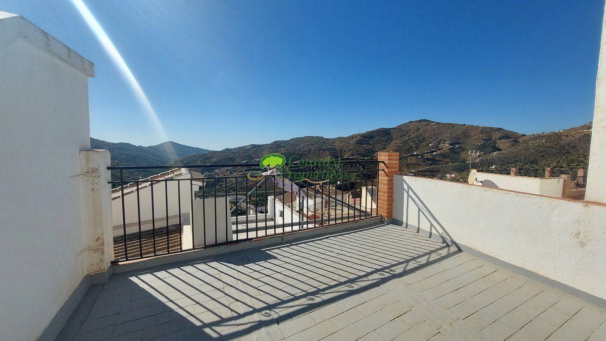 12 soverom Hus til salgs i Canillas de Albaida - € 249 000 (Ref: 7229573)