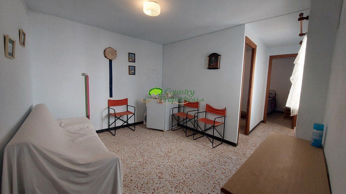 12 soverom Hus til salgs i Canillas de Albaida - € 249 000 (Ref: 7229573)