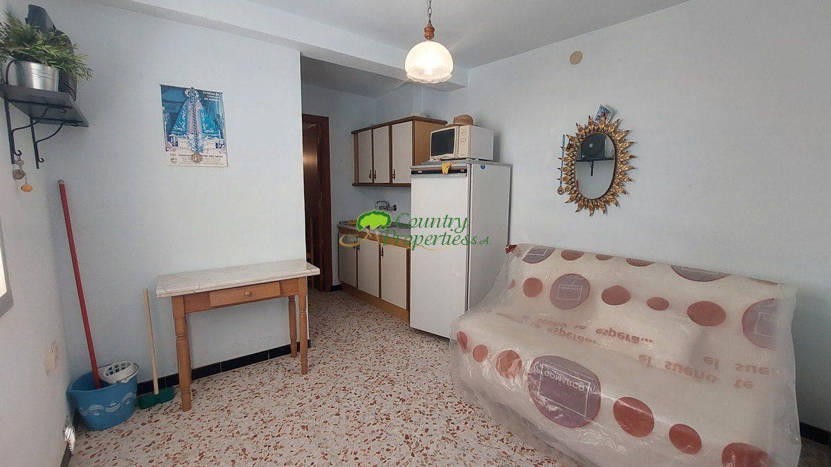 12 soverom Hus til salgs i Canillas de Albaida - € 249 000 (Ref: 7229573)