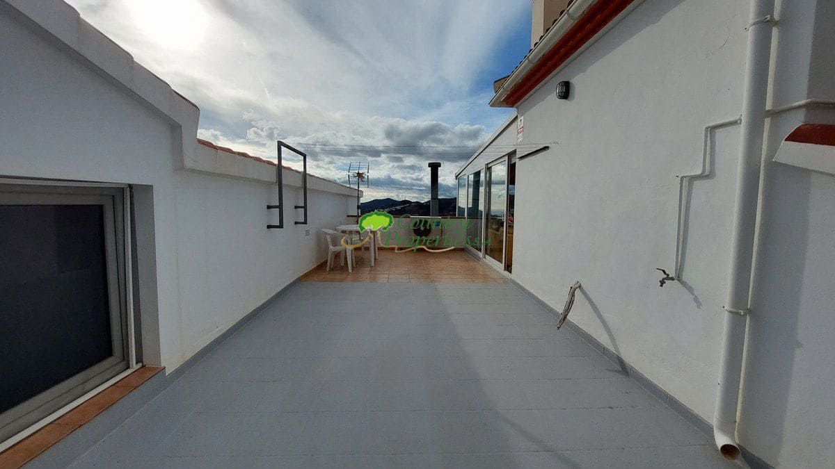 4 sypialnia Dom na sprzedaż w Competa z garażem - 649 000 € (Ref: 7308296)