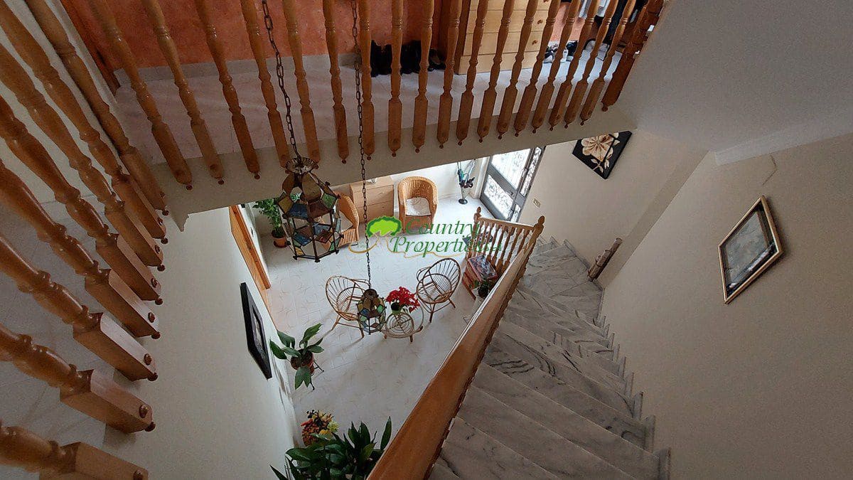 4 sypialnia Dom na sprzedaż w Competa z garażem - 649 000 € (Ref: 7308296)