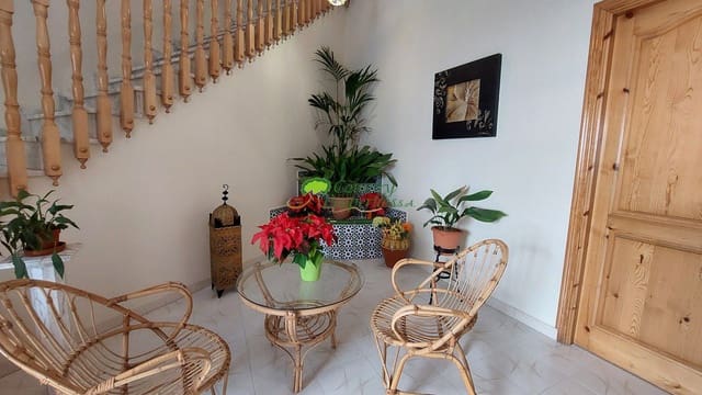 4 Zimmer Haus zu verkaufen in Cómpeta mit Garage - 649.000 € (Ref: 7308296)