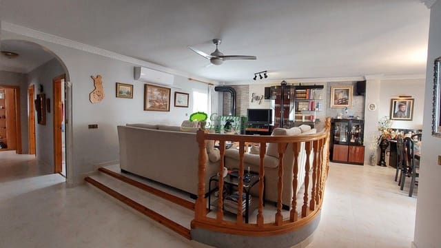 4 Zimmer Haus zu verkaufen in Cómpeta mit Garage - 649.000 € (Ref: 7308296)