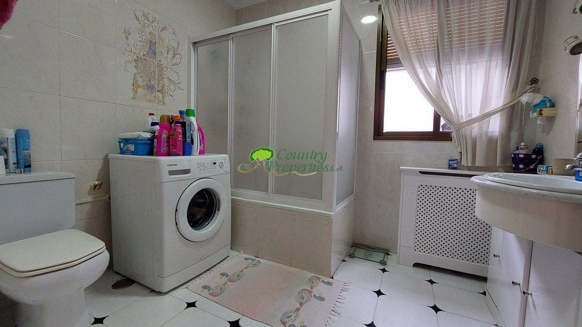 4 sypialnia Dom na sprzedaż w Competa z garażem - 649 000 € (Ref: 7308296)