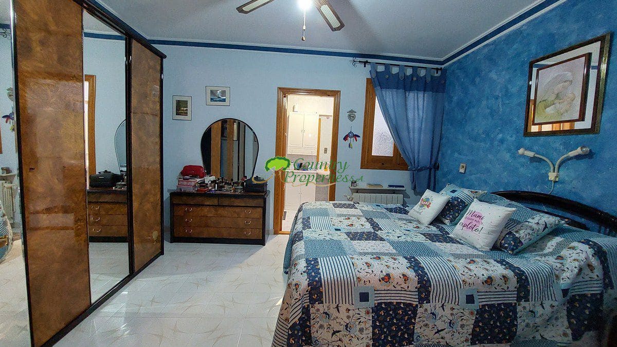 4 sypialnia Dom na sprzedaż w Competa z garażem - 649 000 € (Ref: 7308296)