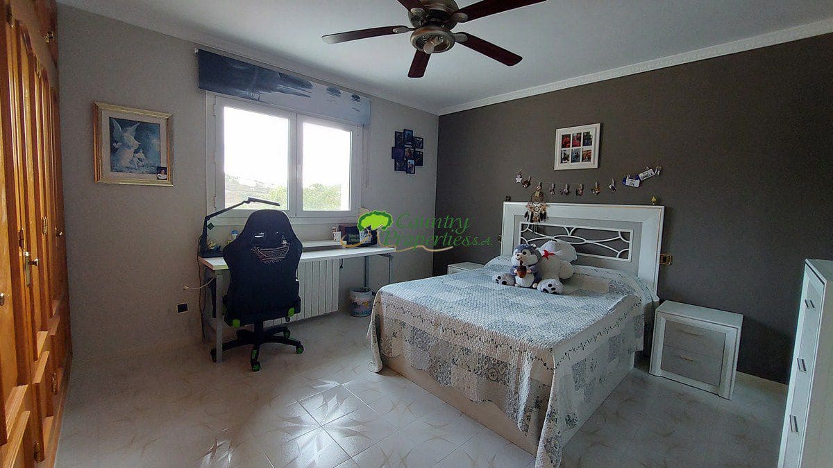 4 sypialnia Dom na sprzedaż w Competa z garażem - 649 000 € (Ref: 7308296)