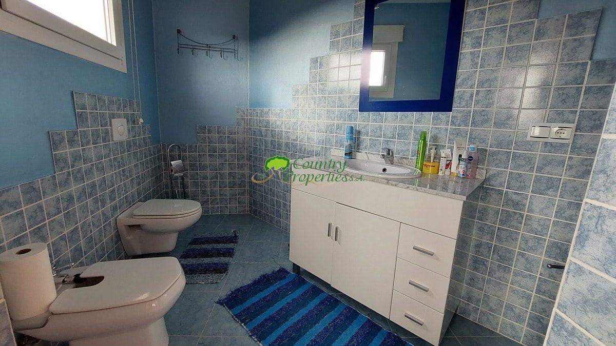 4 sypialnia Dom na sprzedaż w Competa z garażem - 649 000 € (Ref: 7308296)