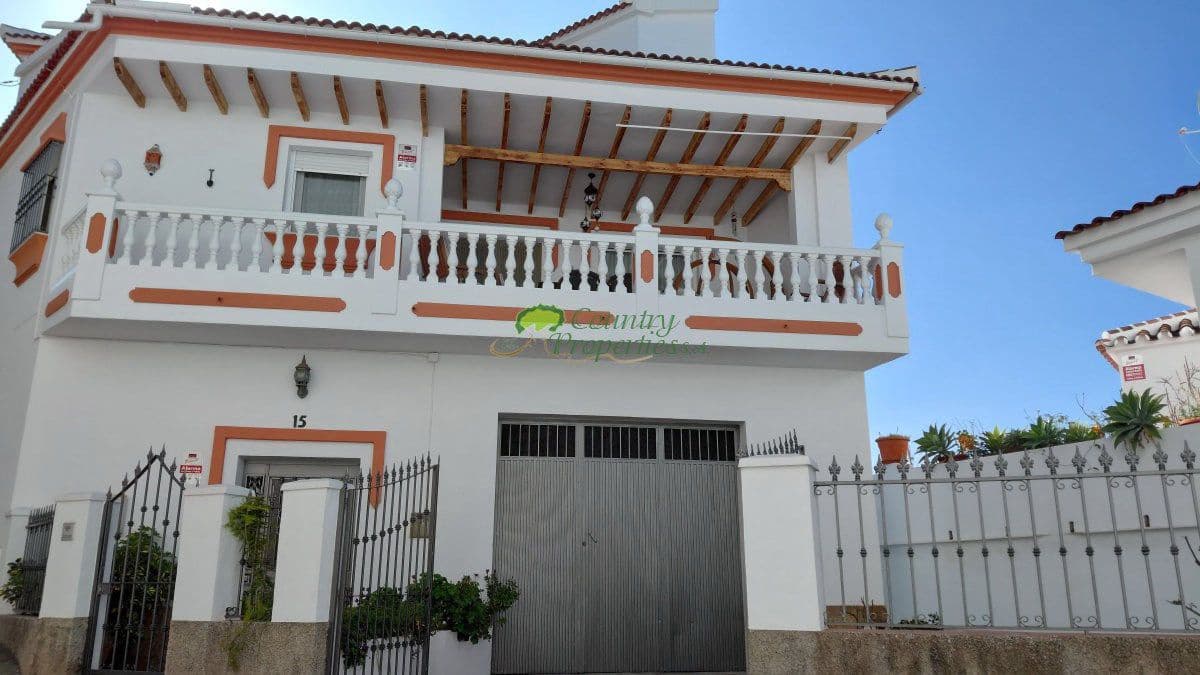 Casa de 4 habitaciones en Cómpeta en venta con garaje - 649.000 € (Ref: 7308296)