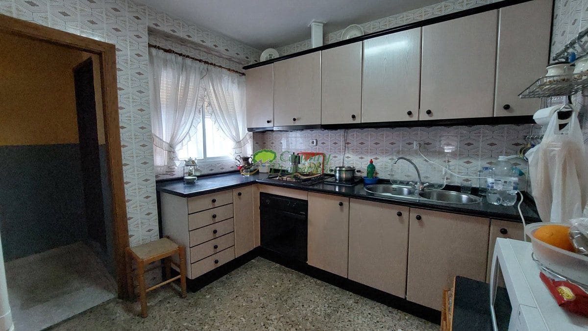 4 makuuhuone Omakotitalo myytävänä paikassa Competa - 210 000 € (Ref: 7424833)