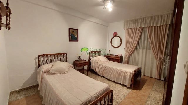 4 makuuhuone Omakotitalo myytävänä paikassa Cómpeta - 210 000 € (Ref: 7424833)