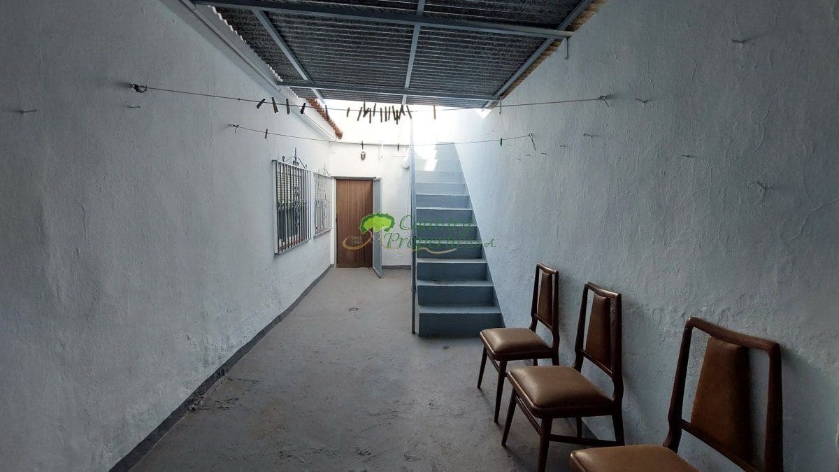 4 makuuhuone Omakotitalo myytävänä paikassa Competa - 210 000 € (Ref: 7424833)