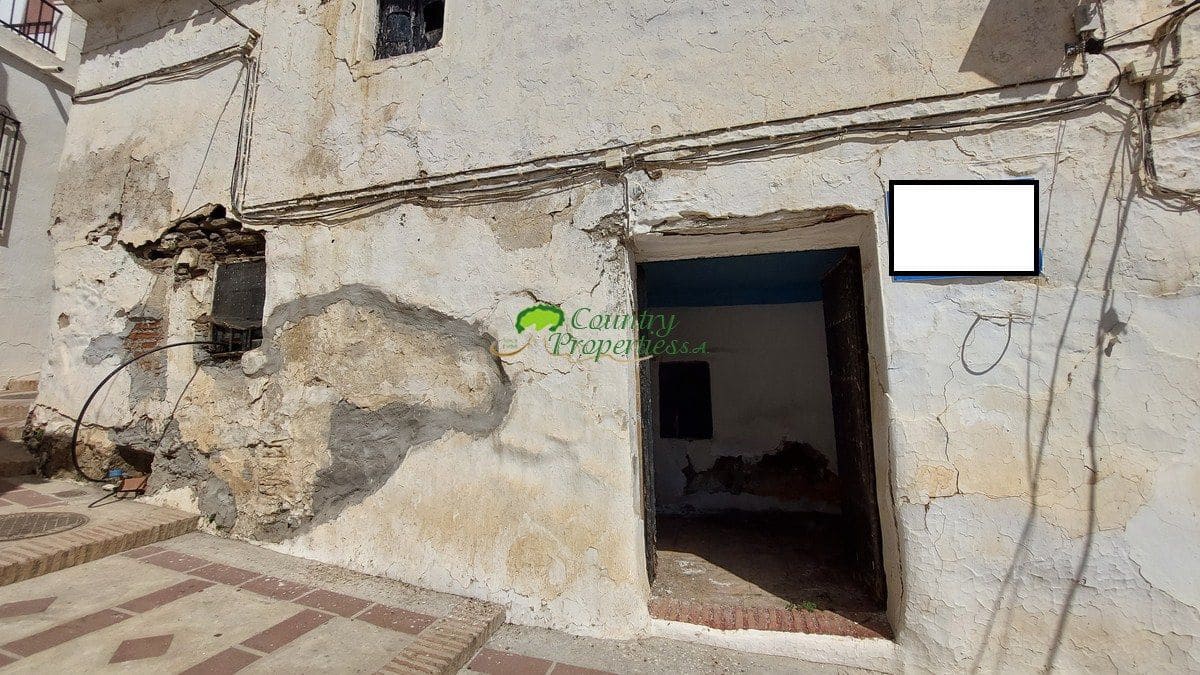 4 chambre Maison de Ville à vendre à Sayalonga - 67 000 € (Ref: 7743324)