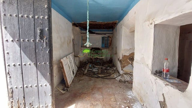 4 chambre Maison de Ville à vendre à Sayalonga - 67 000 € (Ref: 7743324)