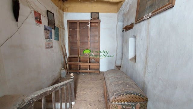 4 chambre Maison de Ville à vendre à Sayalonga - 67 000 € (Ref: 7743324)