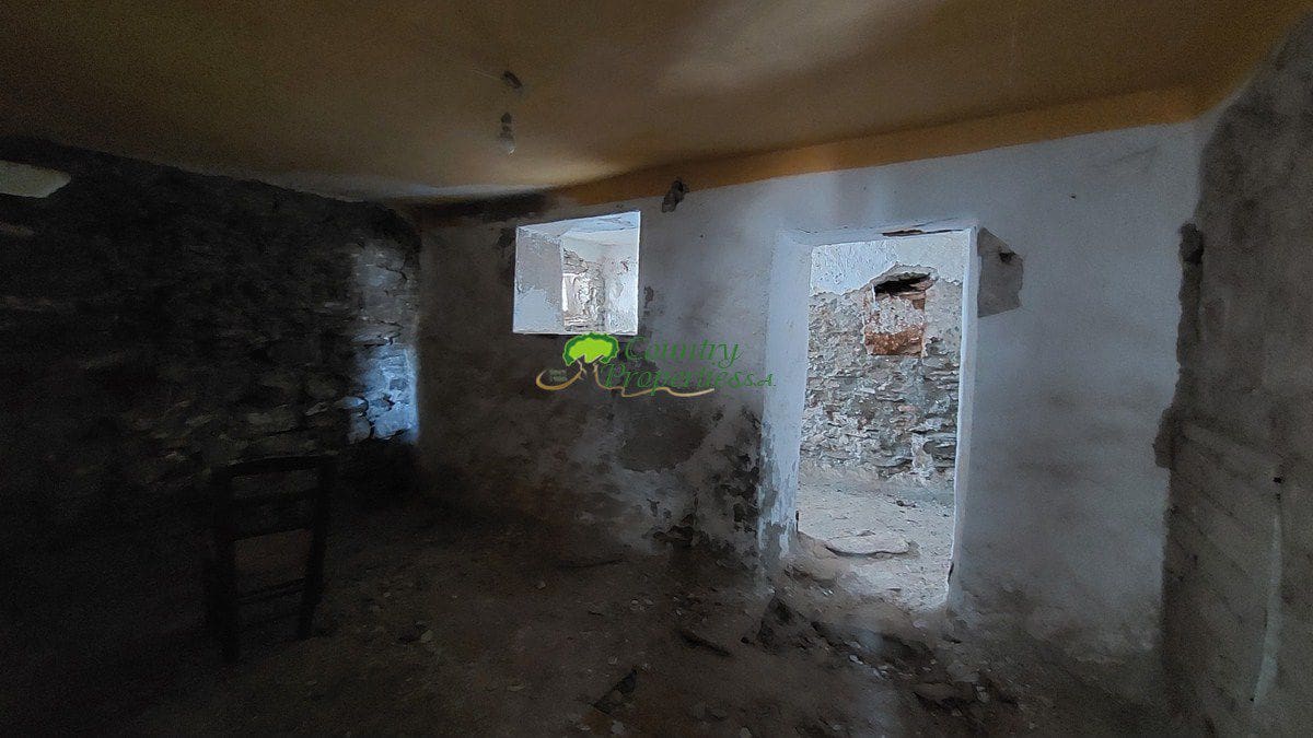 4 chambre Maison de Ville à vendre à Sayalonga - 67 000 € (Ref: 7743324)