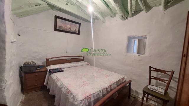 4 soveværelse Byhus til salg i Corumbela, Sayalonga - € 83.000 (Ref: 7818860)