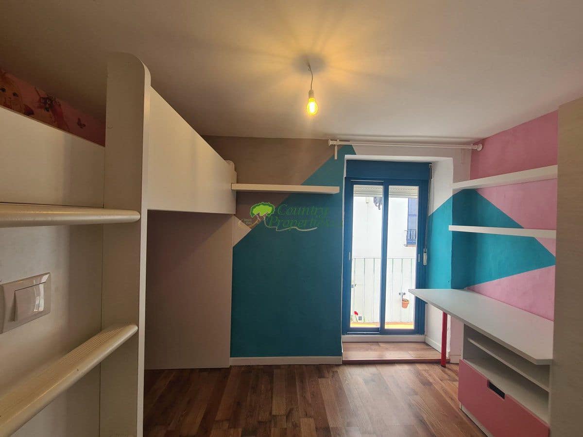 5 Zimmer Haus zu verkaufen in Competa - 180.000 € (Ref: 7850073)