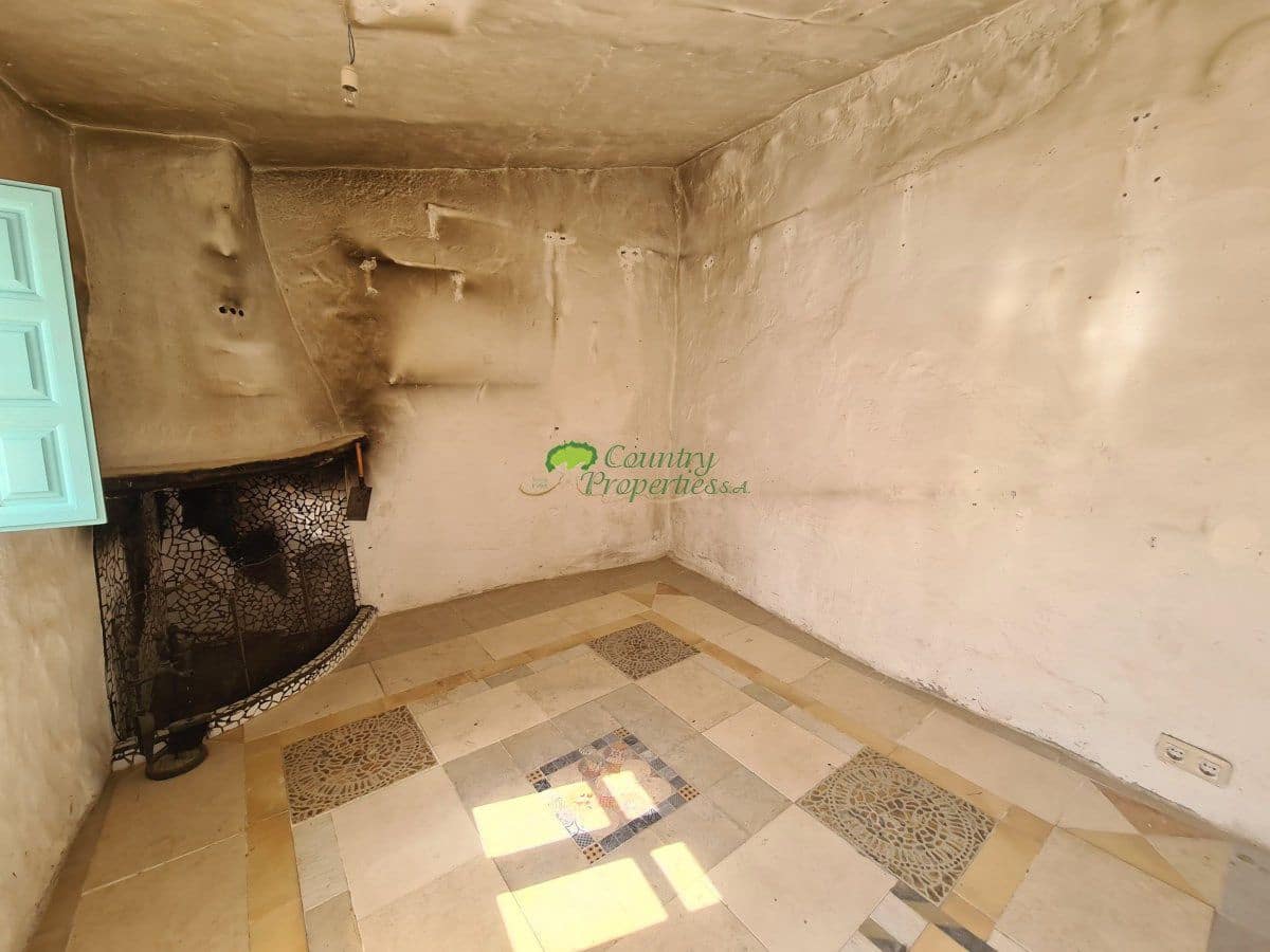 5 Zimmer Haus zu verkaufen in Competa - 180.000 € (Ref: 7850073)