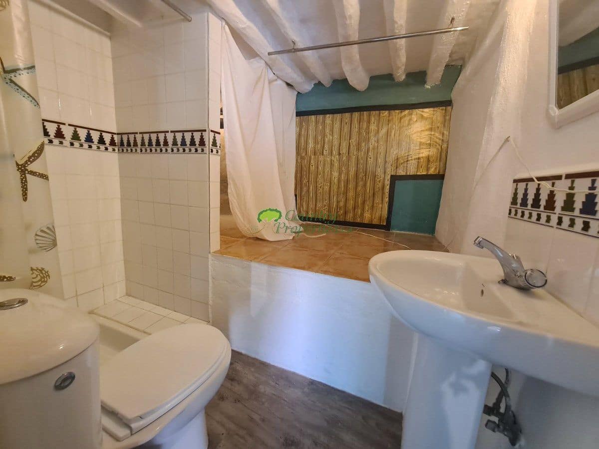 5 Zimmer Haus zu verkaufen in Competa - 180.000 € (Ref: 7850073)