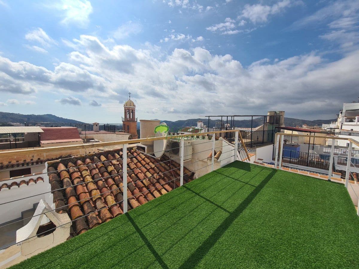 5 Zimmer Haus zu verkaufen in Competa - 180.000 € (Ref: 7850073)