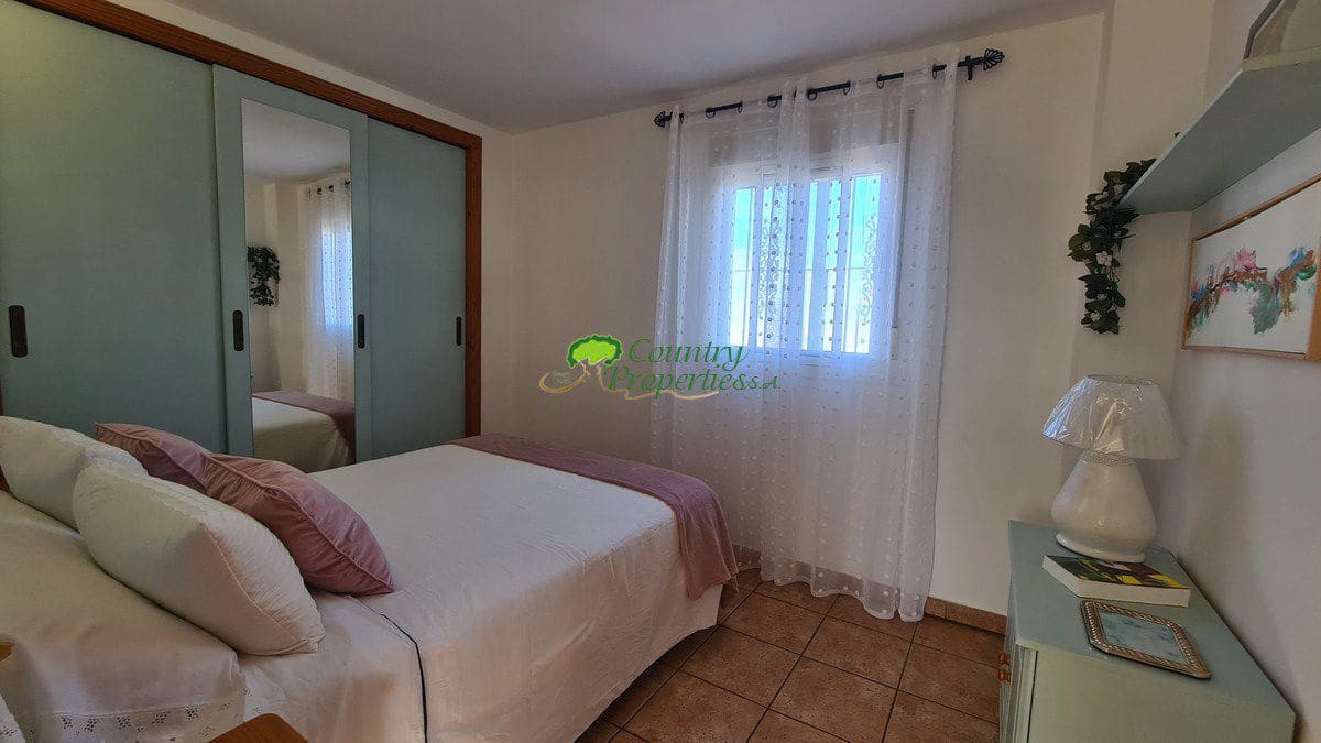 4 bedroom Finca/Country House for sale in Arenas - € 398,000 (Ref: 7966647)