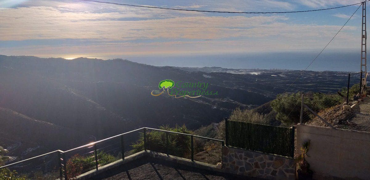 4 bedroom Finca/Country House for sale in Arenas - € 398,000 (Ref: 7966647)