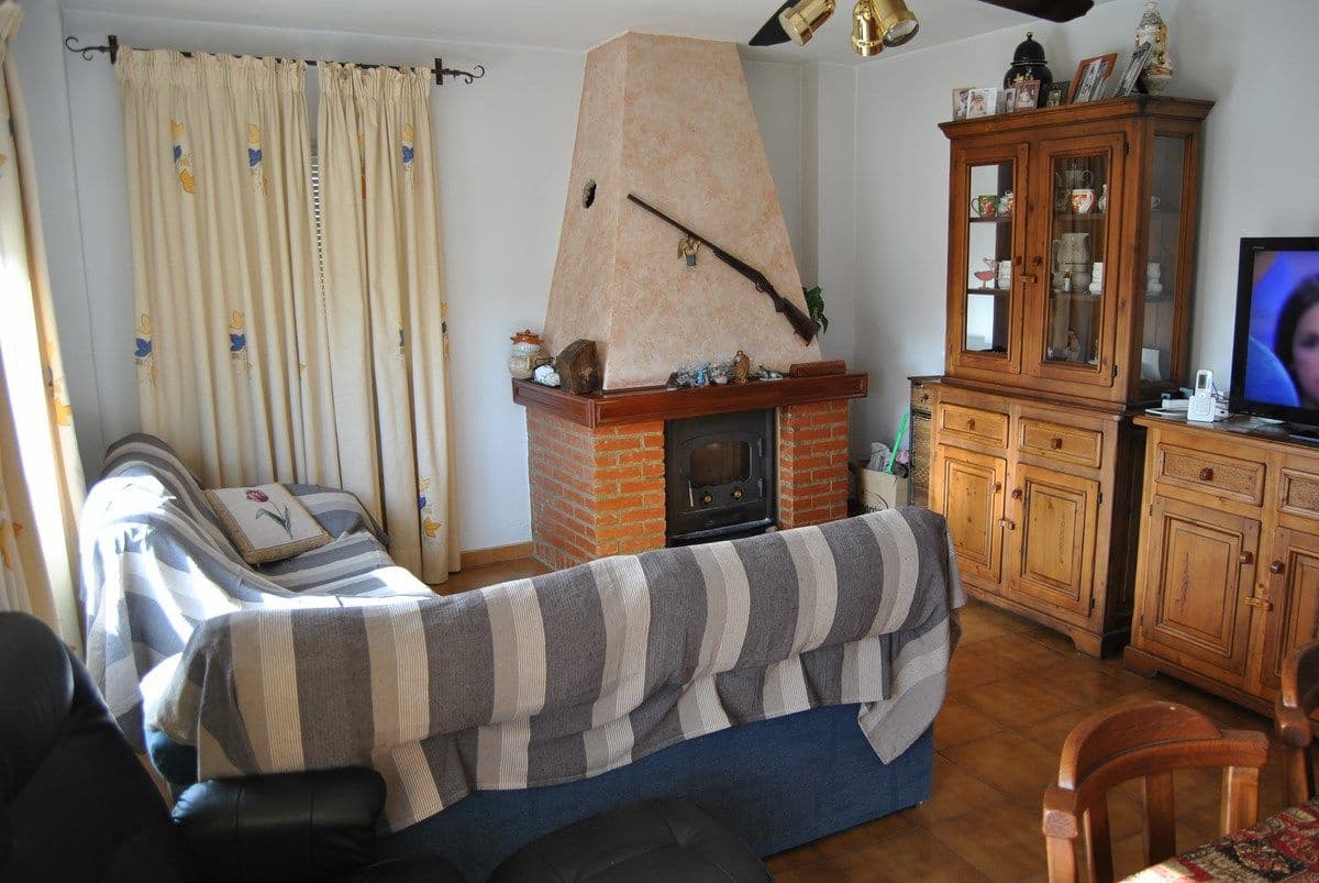 5 bedroom Townhouse for sale in Competa - € 470,000 (Ref: 7982617)