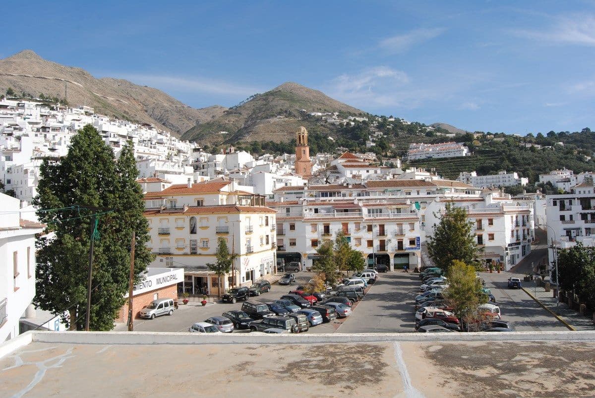 5 bedroom Townhouse for sale in Competa - € 470,000 (Ref: 7982617)