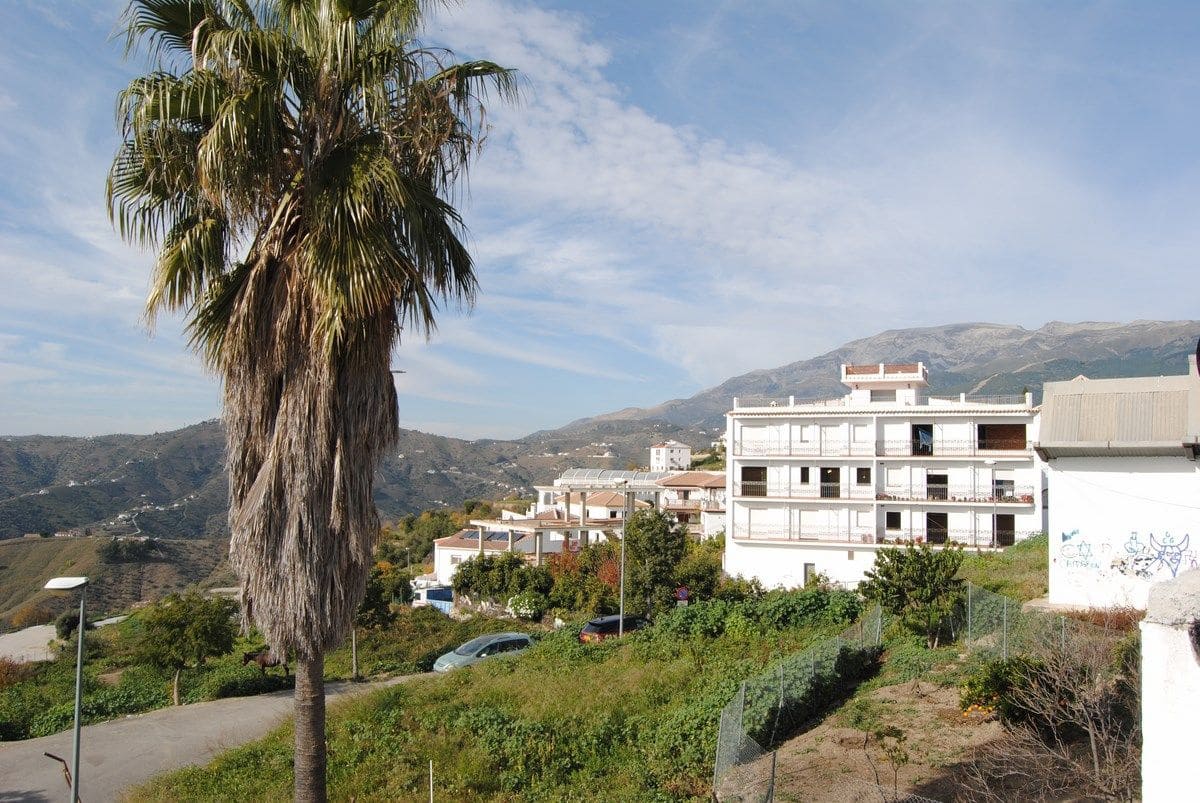 5 bedroom Townhouse for sale in Competa - € 470,000 (Ref: 7982617)