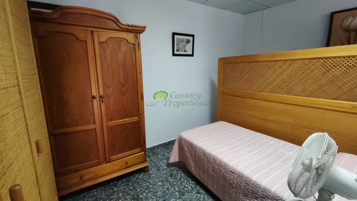 5 bedroom Townhouse for sale in Competa - € 470,000 (Ref: 7982617)